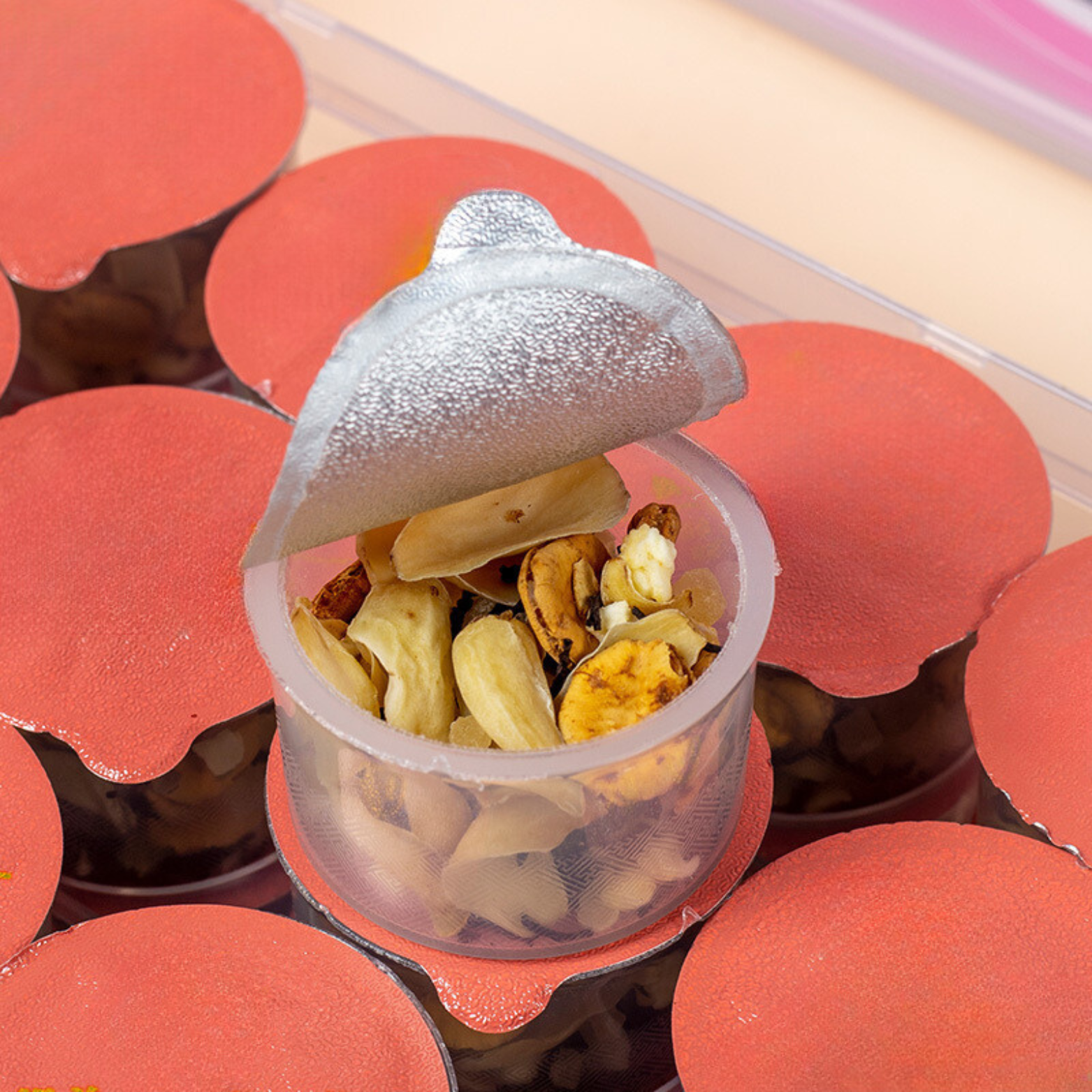 Té negro melocotón y miel 180 g (12 g x 15 latas)